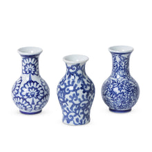 Load image into Gallery viewer, Porcelain Vine Petite Vase