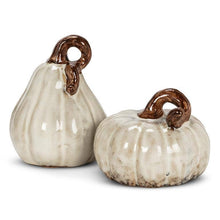 Load image into Gallery viewer, Small Pumpkin