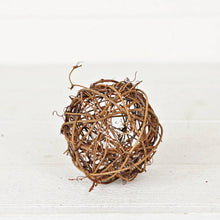 Load image into Gallery viewer, 4in Grapevine Twig Ball-Brown