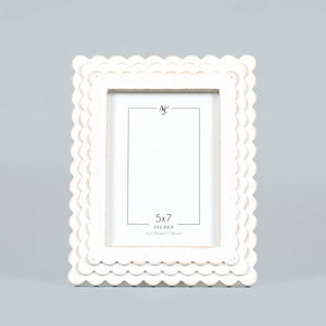 Scalloped White Photo Frame