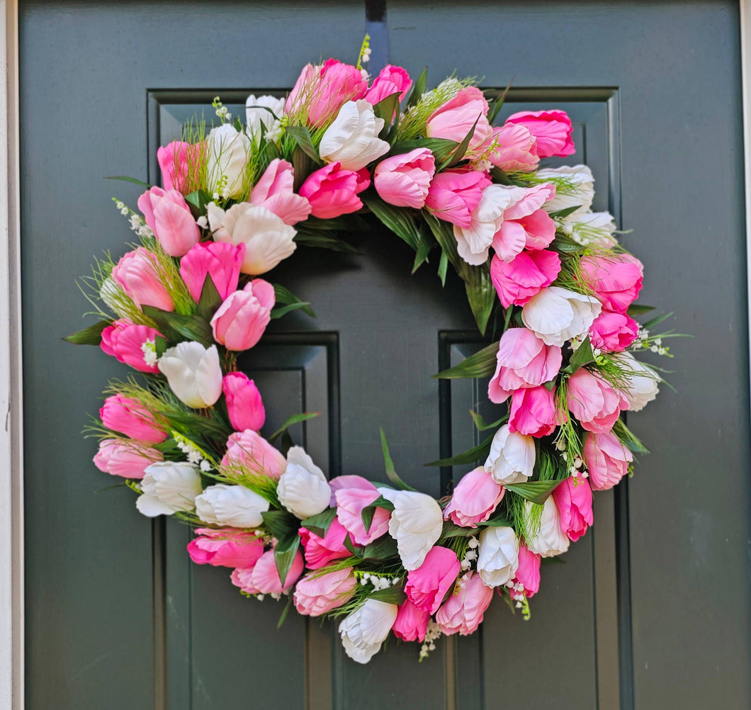 Tulip Wreath 24