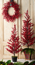 Load image into Gallery viewer, 24" Red Berry Wreath