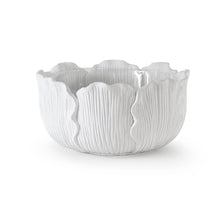 Load image into Gallery viewer, Large Leaf Reverie Planter: Green / H-7&quot; | D-14&quot;